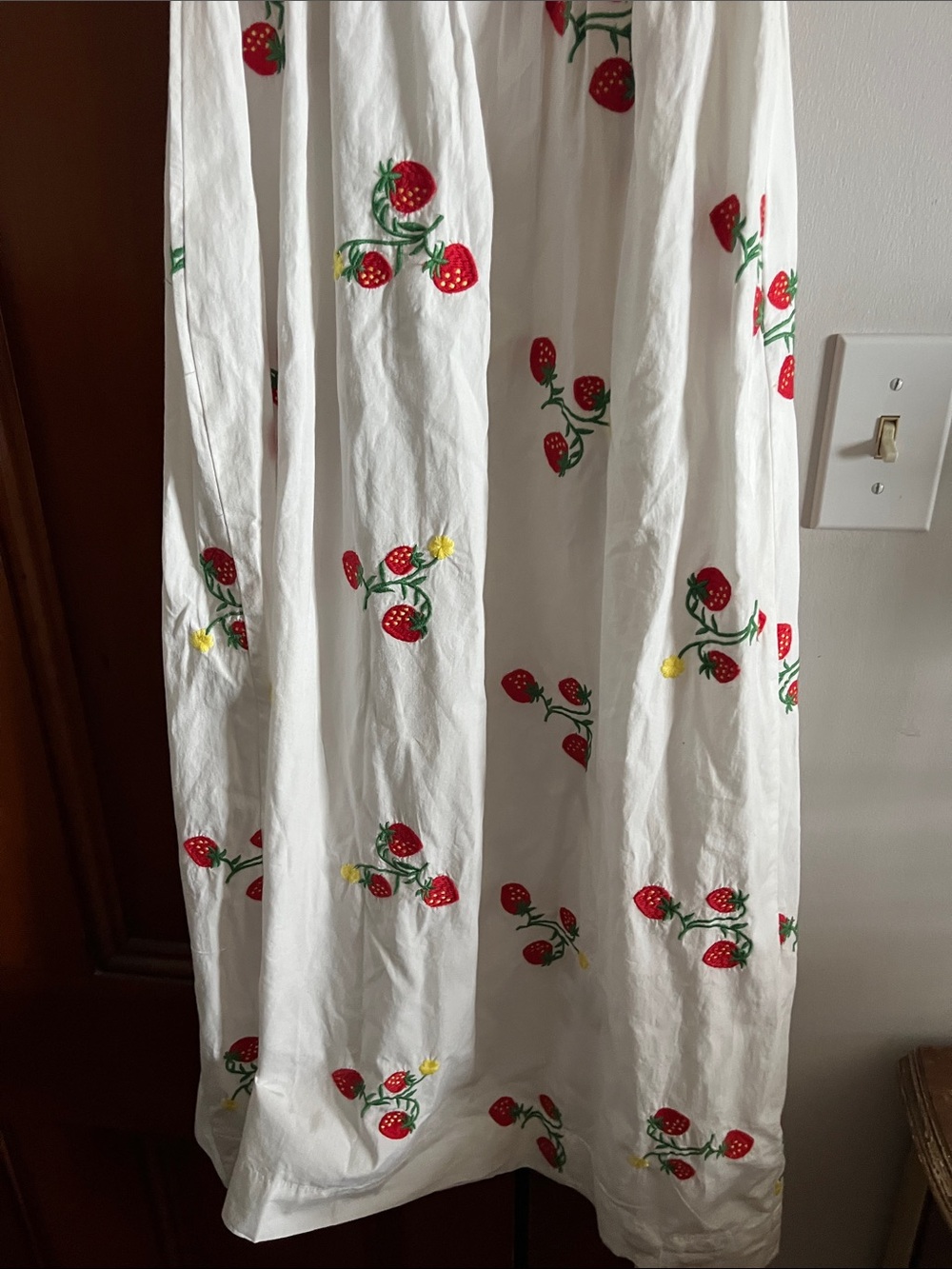 Damson Madder White Strawberry Embroidery Midi Dress with Puff Sleeves - Picture 5 of 16